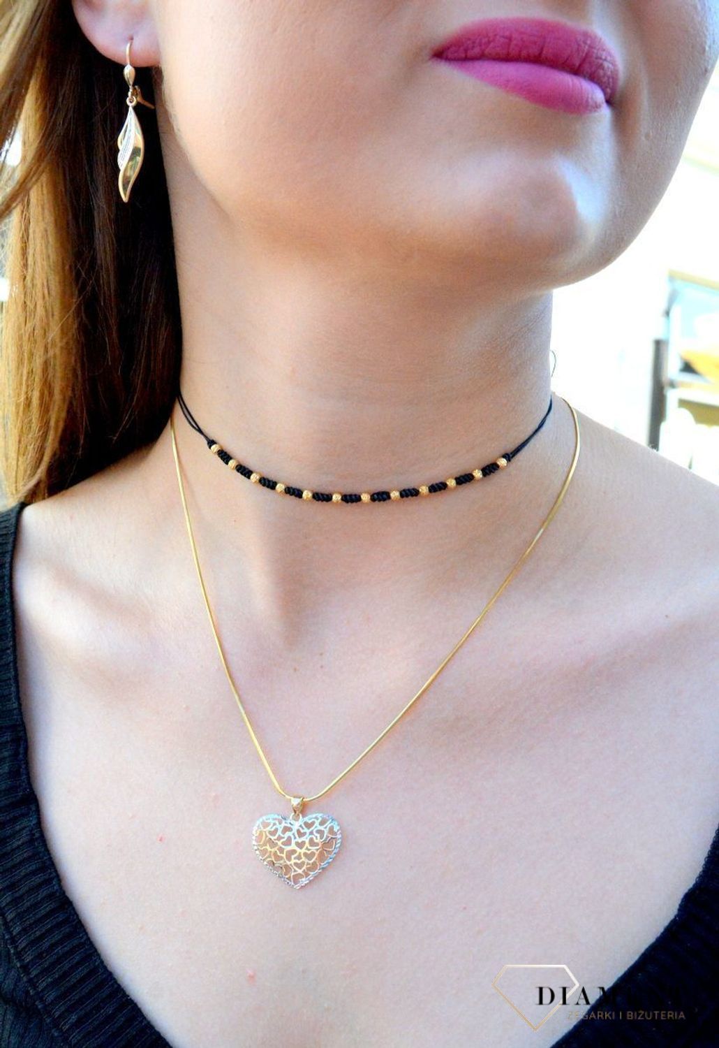 Złote kolczyki długie 333 wiszące zdobione prostą formą KL 5462 333. Złote kolczyki długie 333 wiszące zdobione prostą formą. Piękne złote kolczyki z zapięciem na bigiel angielski wykonanej z żółtego.jpg